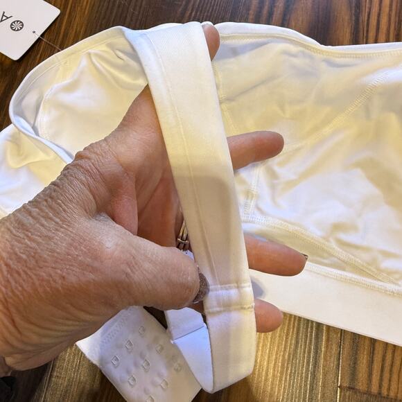 NWT Athleta Advance High Impact Sports Bra Size 38C - Picture 10 of 10